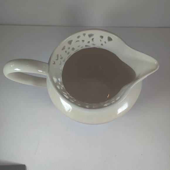 L.Godinger, Large Water Pitcher. Carved floral design in an open lace pattern. - Picture 3 of 5